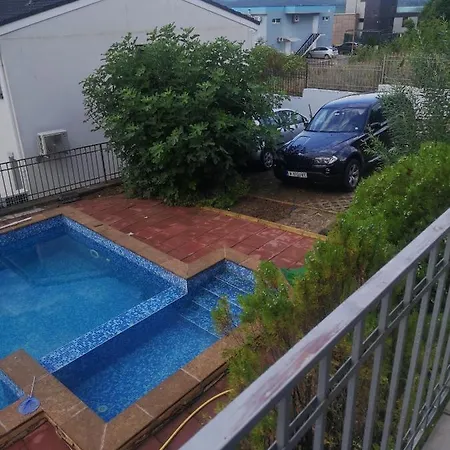 Smokinq View بيت للعطل سوزوبول